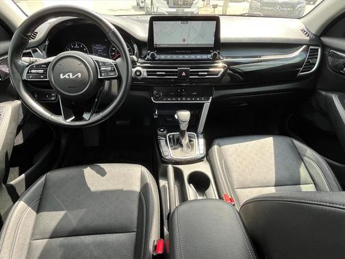 2022 Kia Seltos EX