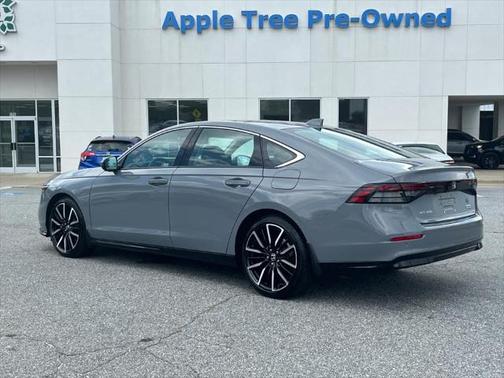 2024 Honda Accord Touring 2.0T