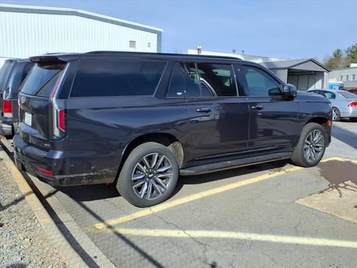 2024 Cadillac Escalade ESV Sport