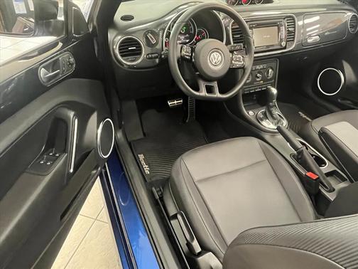 2013 Volkswagen Beetle Base