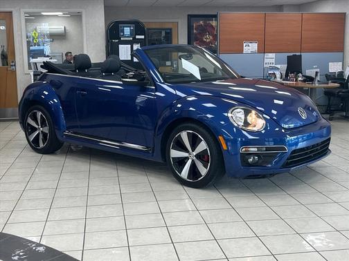 2013 Volkswagen Beetle Base