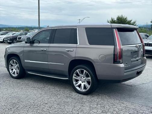 2017 Cadillac Escalade Luxury