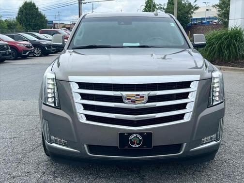 2017 Cadillac Escalade Luxury