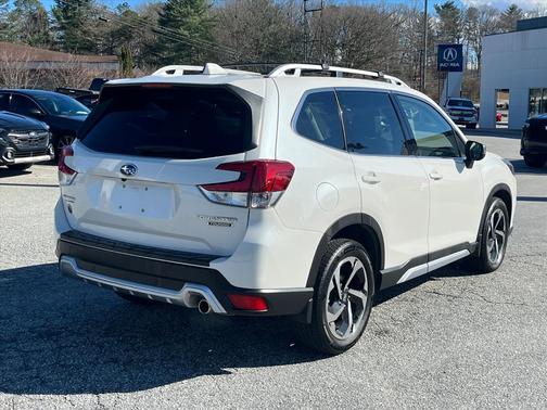 2022 Subaru Forester Touring