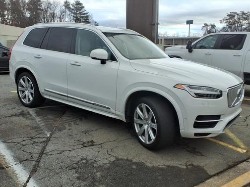2019 Volvo XC90 T8 Inscription