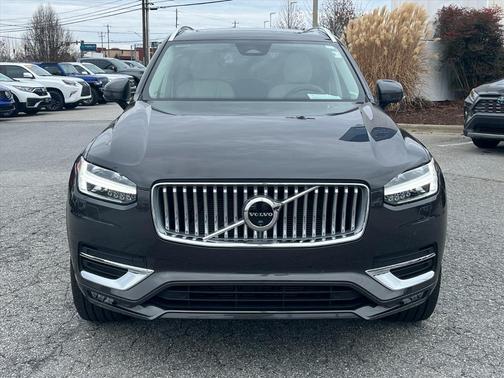 2025 Volvo XC90 B6 Plus Bright Theme 6P