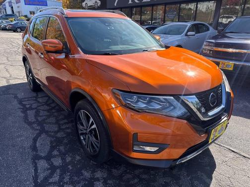 2017 Nissan Rogue SV