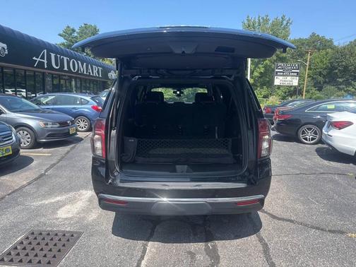 2021 Chevrolet Suburban LT