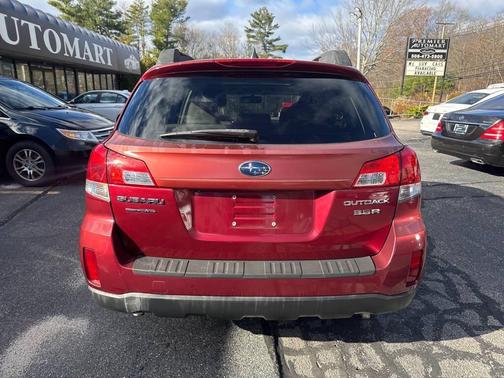 2011 Subaru Outback 3.6 R Limited