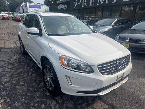 2015 Volvo XC60 T6 Premier Plus