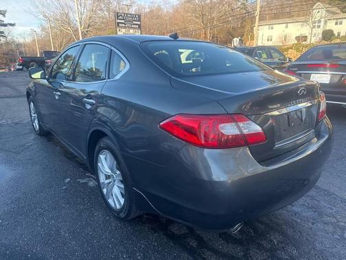 2011 INFINITI M37x Base