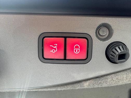 2009 Mercedes-Benz SL-Class SL 63 AMG 2dr Convertible