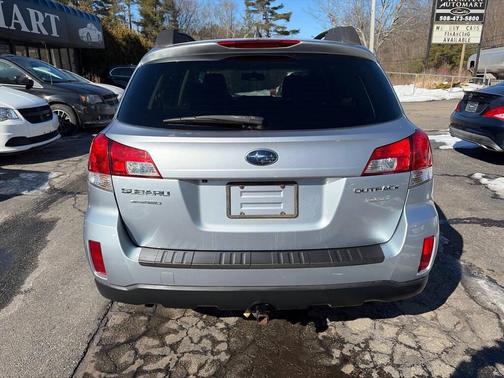 2013 Subaru Outback 2.5i Limited