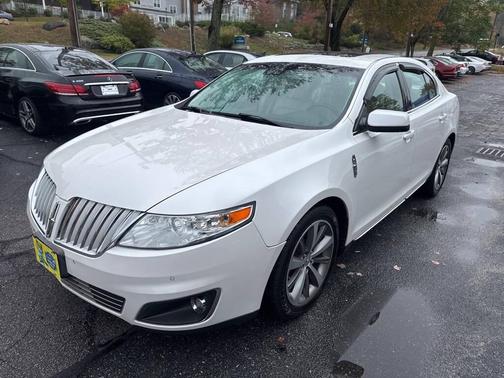 2010 Lincoln MKS Base