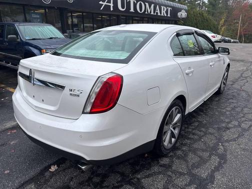 2010 Lincoln MKS Base