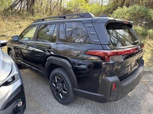 Black / Silver 2026 Subaru Outback Premium