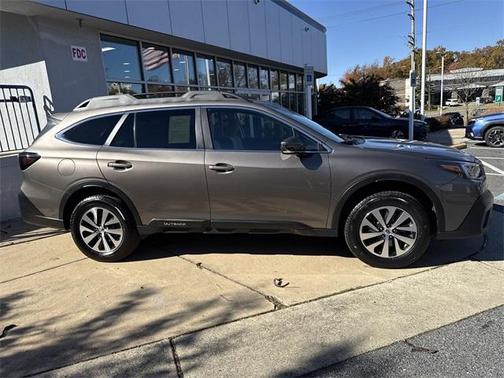 2021 Subaru Outback Premium