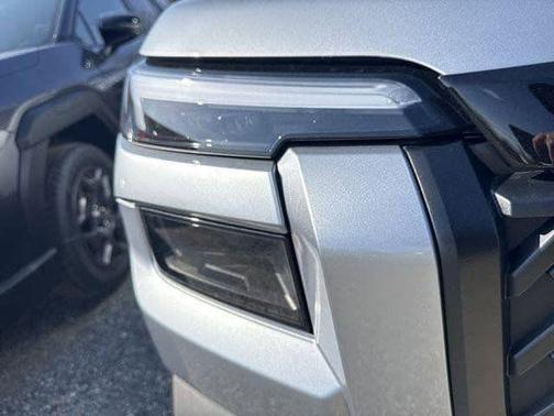 Ice Silver Metallic 2026 Subaru Outback Limited XT