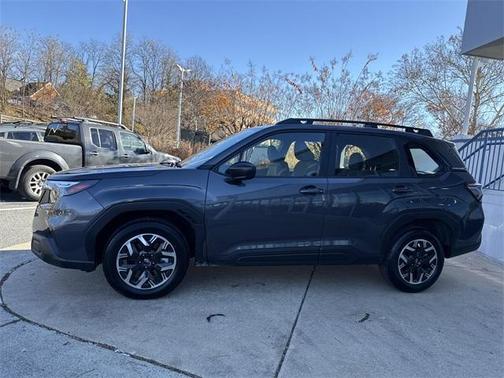 2025 Subaru Forester Base