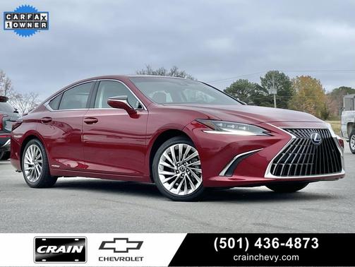 2022 Lexus ES 300h Ultra Luxury