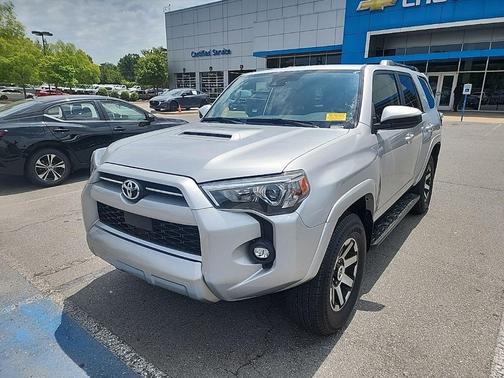 Classic Silver Metallic 2024 Toyota 4Runner TRD Off Road