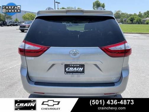 2019 Toyota Sienna LE