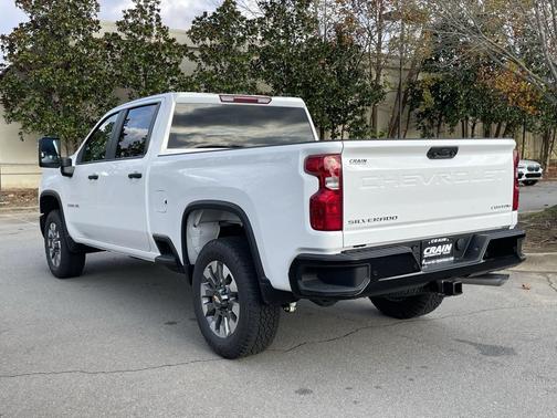 2026 Chevrolet Silverado 2500 Custom