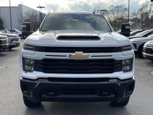 2026 Chevrolet Silverado 2500 Custom