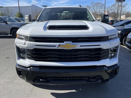 2026 Chevrolet Silverado 2500 Custom