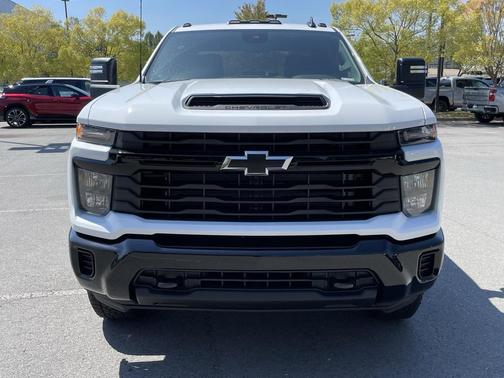 2025 Chevrolet Silverado 2500 Custom
