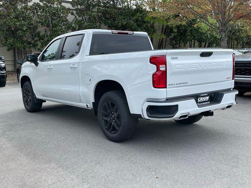 Summit White 2026 Chevrolet Silverado 1500 RST