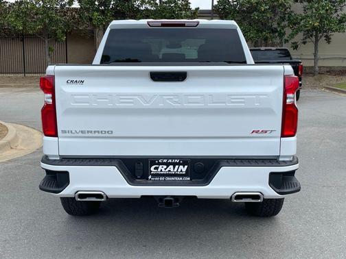 Summit White 2026 Chevrolet Silverado 1500 RST