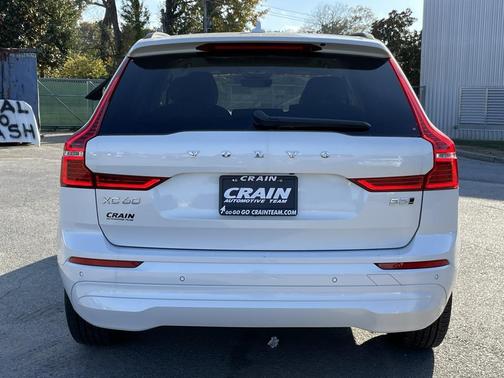 2022 Volvo XC60 B5 Momentum