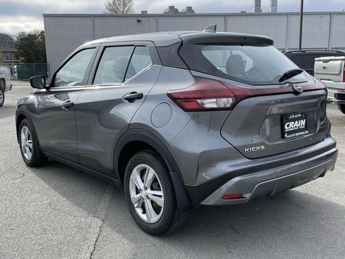 2023 Nissan Kicks S
