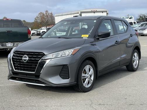 2023 Nissan Kicks S