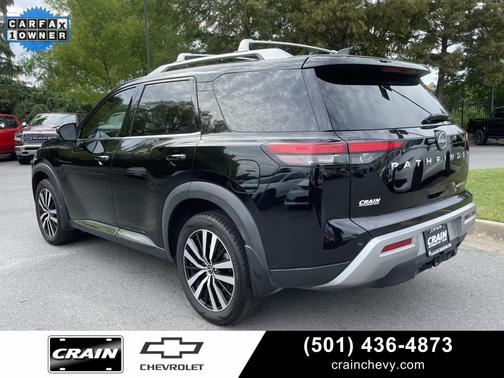 2024 Nissan Pathfinder Platinum FWD