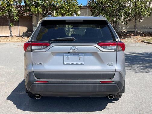 Silver Sky Metallic 2021 Toyota RAV4 XLE