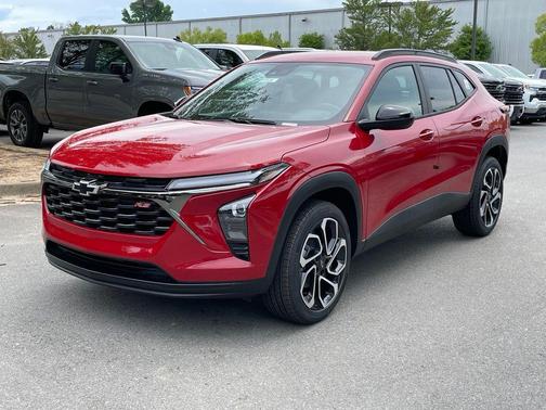 Red 2026 Chevrolet Trax FWD 2RS