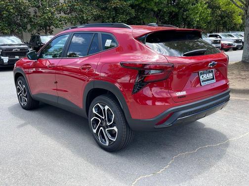 Red 2026 Chevrolet Trax FWD 2RS