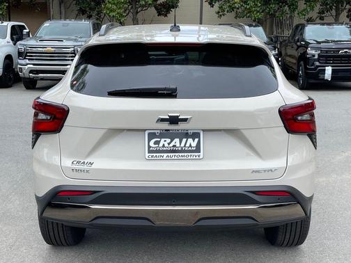 White 2026 Chevrolet Trax FWD ACTIV