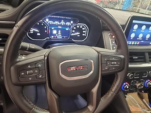 2021 GMC Yukon 4WD AT4