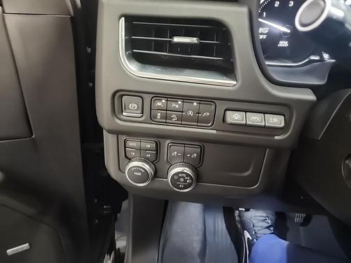 2021 GMC Yukon 4WD AT4