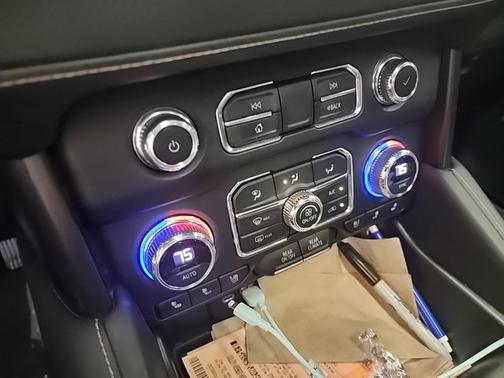 2021 GMC Yukon 4WD AT4