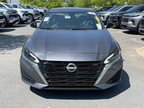 Gun Metallic 2025 Nissan Altima SR FWD