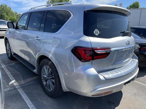 2021 INFINITI QX80 Luxe