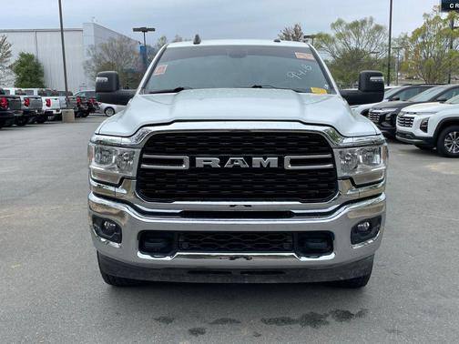 Bright White Clearcoat 2024 RAM 2500 Big Horn Crew Cab 4x4 6'4' Box