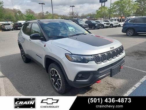 Silver Zynith Metallic Clearcoat 2024 Jeep Compass Trailhawk