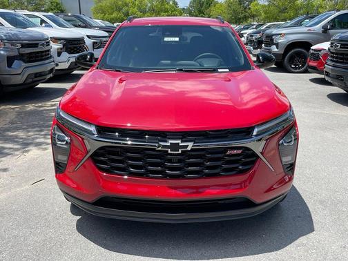 Red 2026 Chevrolet Trax FWD 2RS