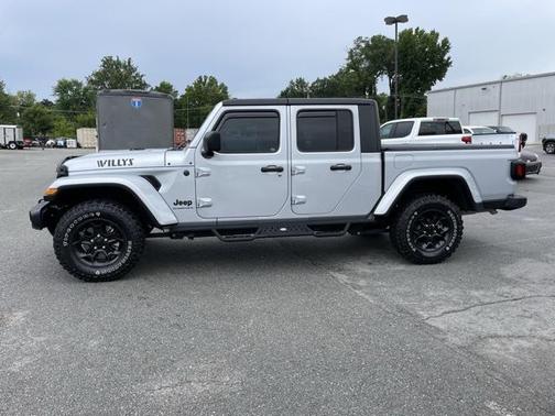 2023 Jeep Gladiator Willys 4x4