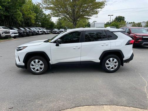 Ice Cap 2025 Toyota RAV4 LE